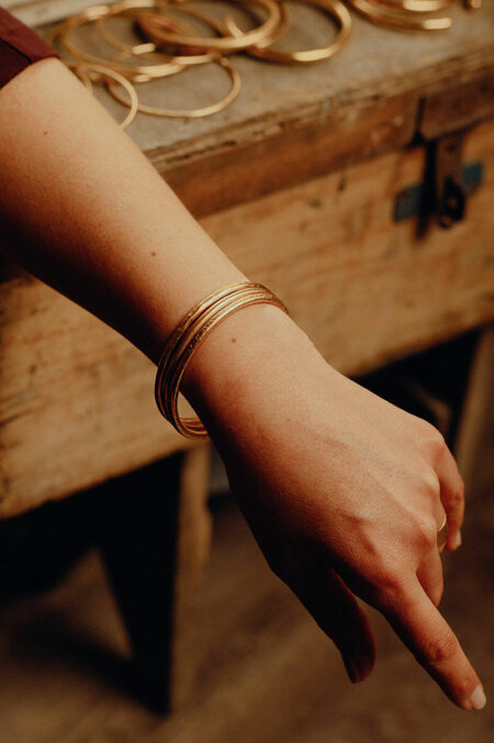 Bracelet doré fabriquée artisanalement Les Aubépines Limoges