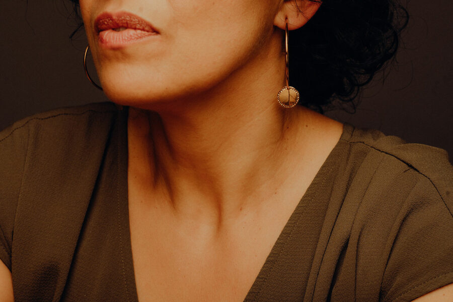 Boucle d’oreille de créateur dorée Les Aubépines Limoges