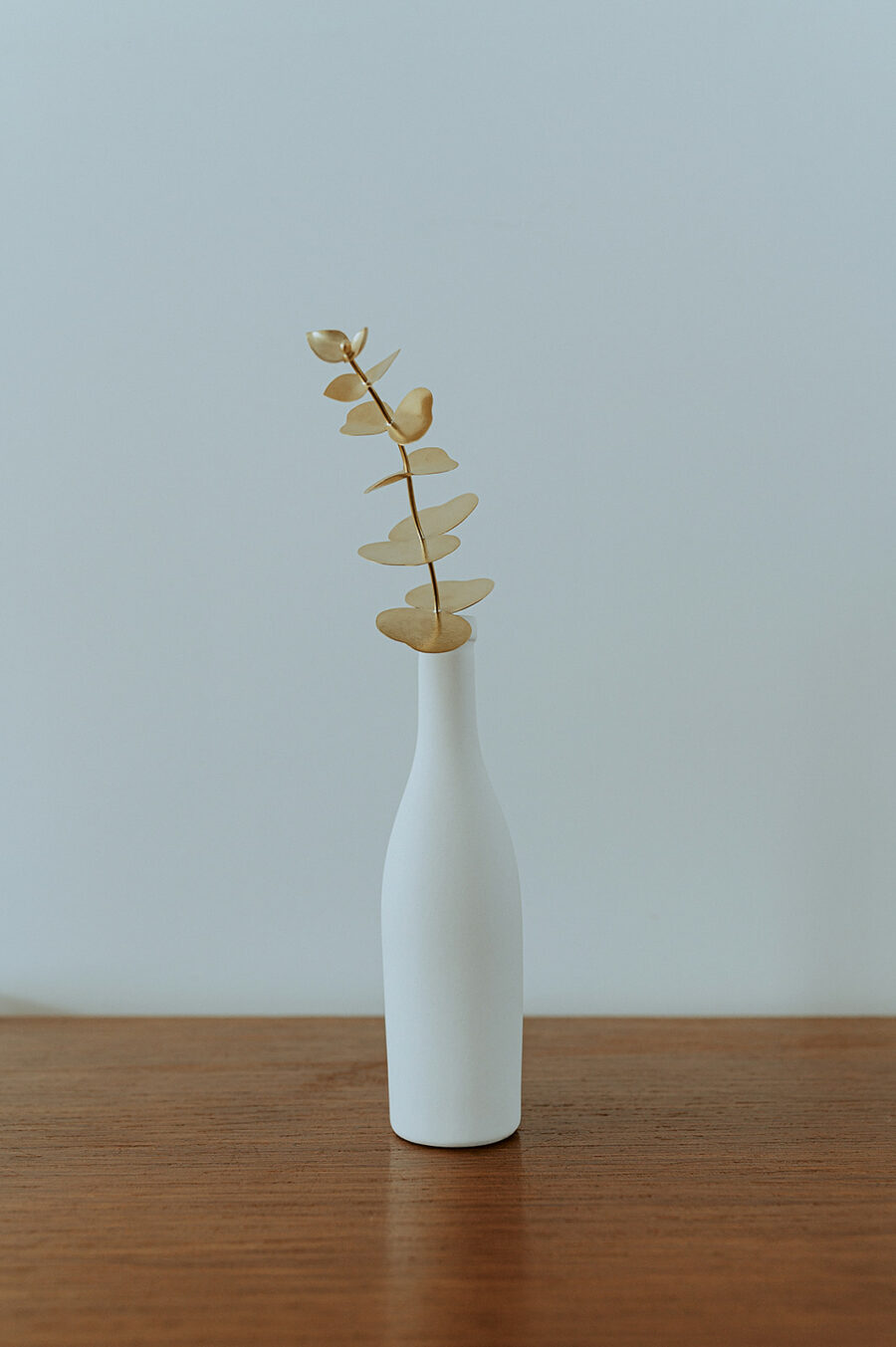 vase-blanc-mat-slowdeco-les-aubepines-limoges