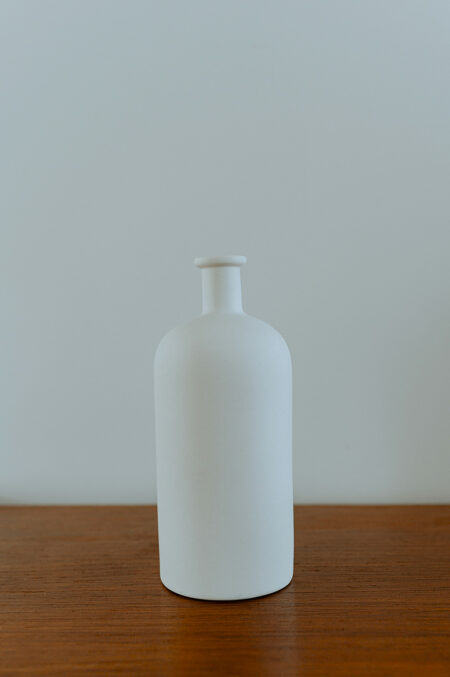 vase-blanc-ceramique-deco-epuree-les-aubepines-limoges