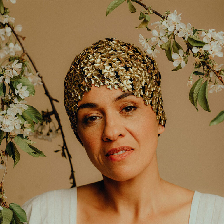 accessoire fleuri de cheveux mariage les aubépines limoges