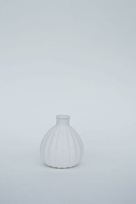 vase blanc en porcelaine de limoges les aubépines