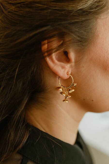 Boucles d'oreilles créoles légères avec petites méduses. Bijou pièce unique fabrication artisanale et qualité haut de gamme par Les Aubépines à Limoges