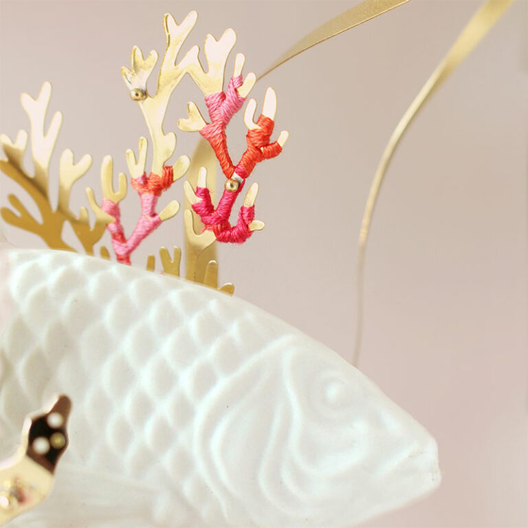 collab symbiose entre 2 créatrices de bijoux. Les Aubépines