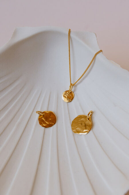 collier à composer avec médailles martelées. Les Aubépines Limoges