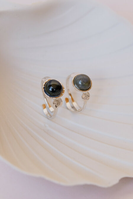 Bagues ajustables argentées avec porcelaine colorée réalisé artisanalement à Limoges par Les Aubépines