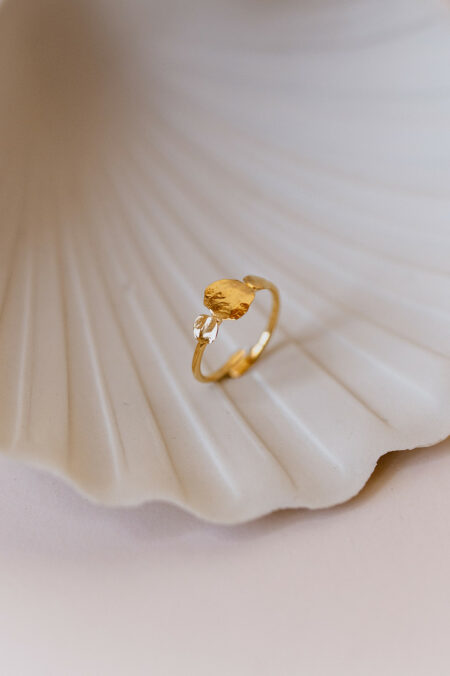 Bague de créateur dorée Les Aubépines Limoges