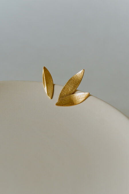 broches feuilles et fleurs créations de Agnès Nicot Les Aubépines. Artisanat d'art à Limoges