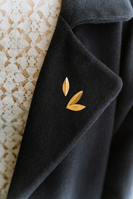 broches feuilles et fleurs créations de Agnès Nicot Les Aubépines. Artisanat d'art à Limoges