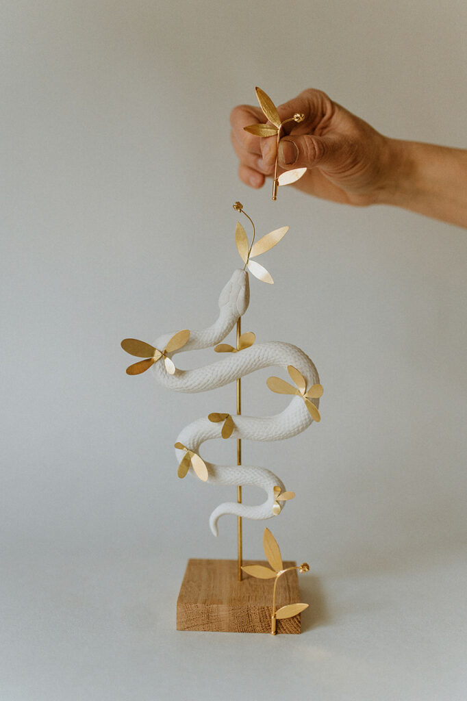 broches faites main, créations de Agnès Nicot Les Aubépines. Artisanat d'art à Limoges