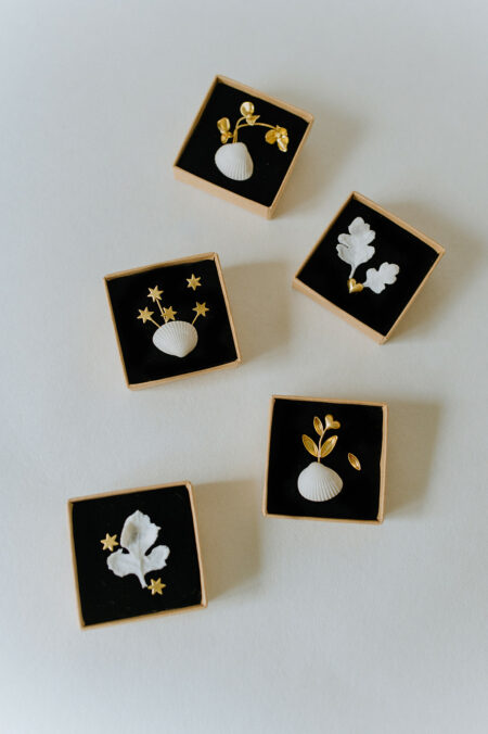 boîte ecrin décoratif, bijou de mur en porcelaine et métal Les Aubépines, artisanat d'art à Limoges