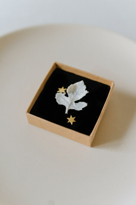 Ecrin décoratif en porcelaine et métal, Les Aubépines, boutique d'artisanat d'art et cadeaux à Limoges